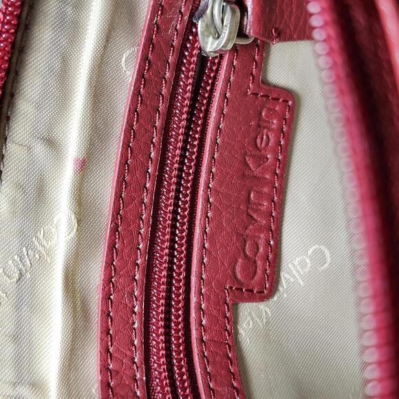 Calvin Klein Women's Red Leather Crossbody Shoulder Bag - Picture 5 of 11